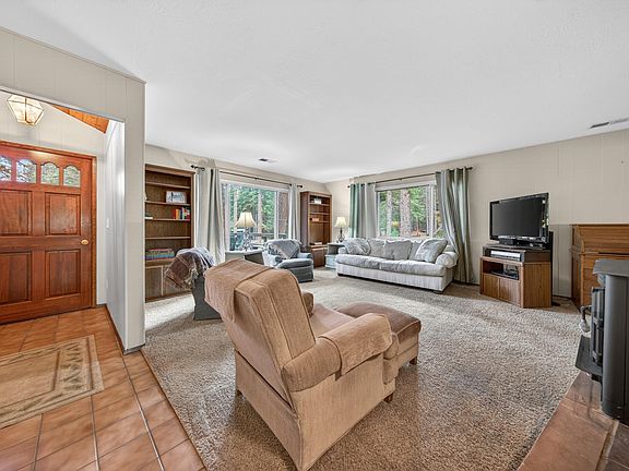 3rd image of 927 Peninsula Dr #3