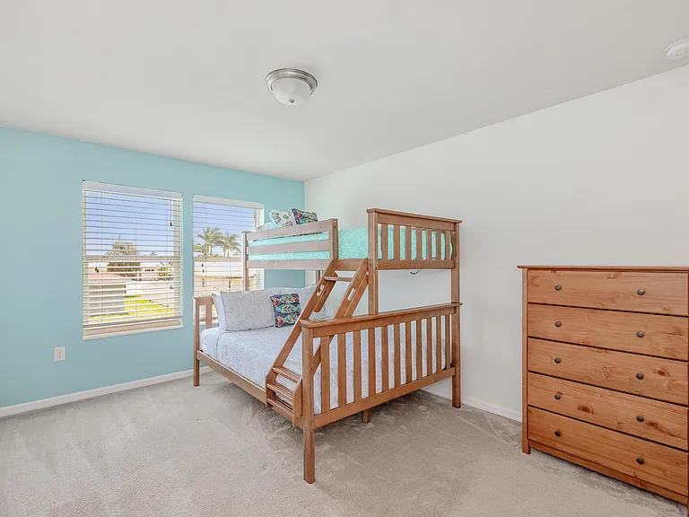 1132 SW 31st St — Photo 10