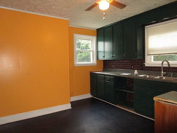 5th image of 1310 Oakgrove Ave