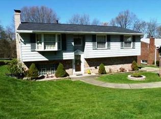 428 Cypress Hill Dr, Pittsburgh, PA