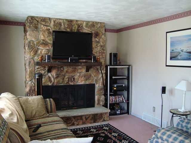 2nd image of 3918 Branch Dr