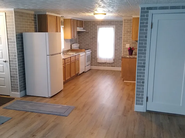 2312 E John St — Photo 15