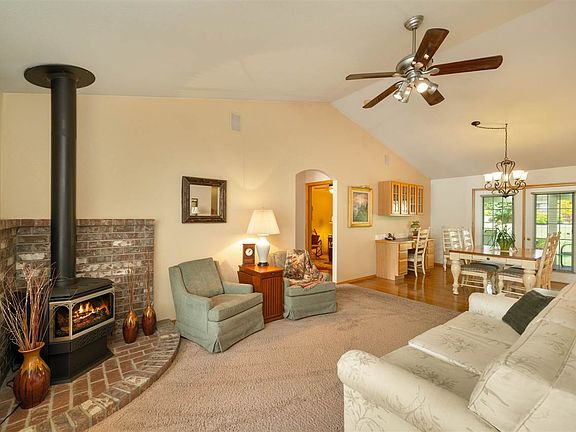 2nd image of 20427 E Cloverdale Ct
