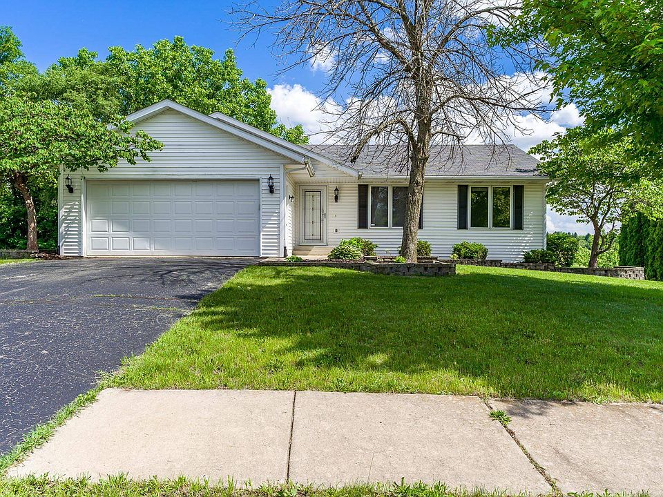 5785 Whispering Way, Loves Park, IL 61111 Zillow