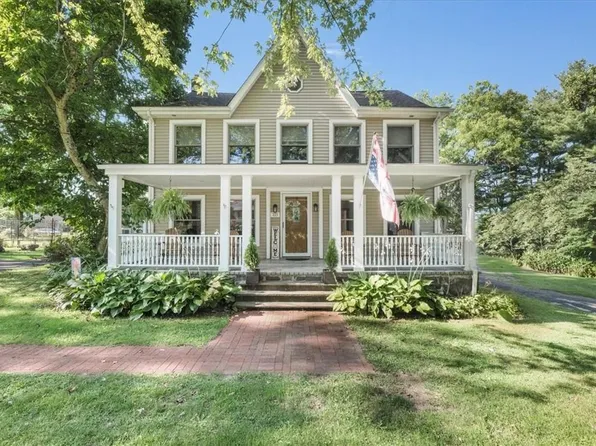 225 St Andrews Road, Walden, NY 12586