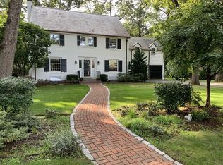 28 Boulder Rd, Wellesley, MA 02481