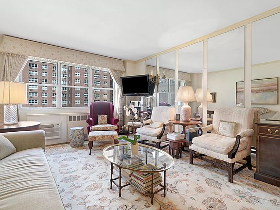 2nd image of 345 W 58th St APT 7F