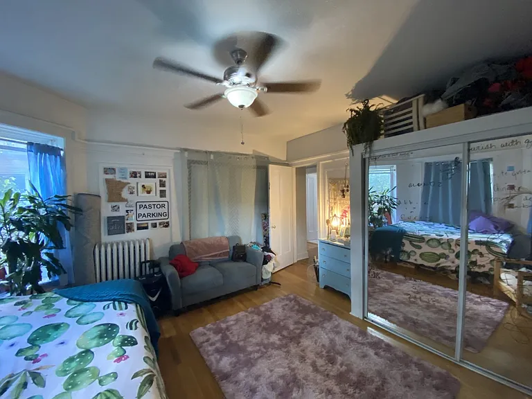 919 W Cornelia Ave #3A — Photo 3