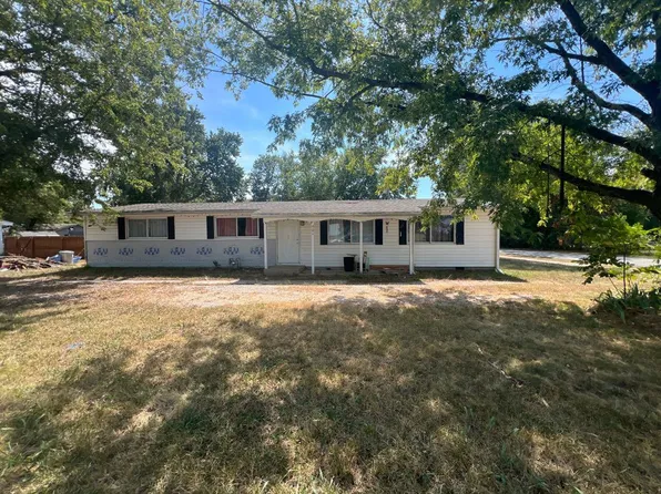 901 E 6th St, Lamar, MO 64759