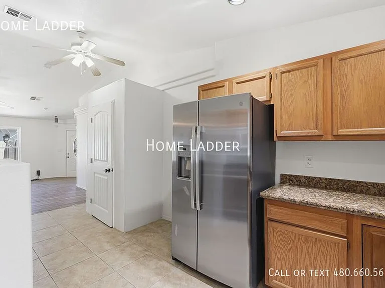 10452 W Arivaca Dr — Photo 11