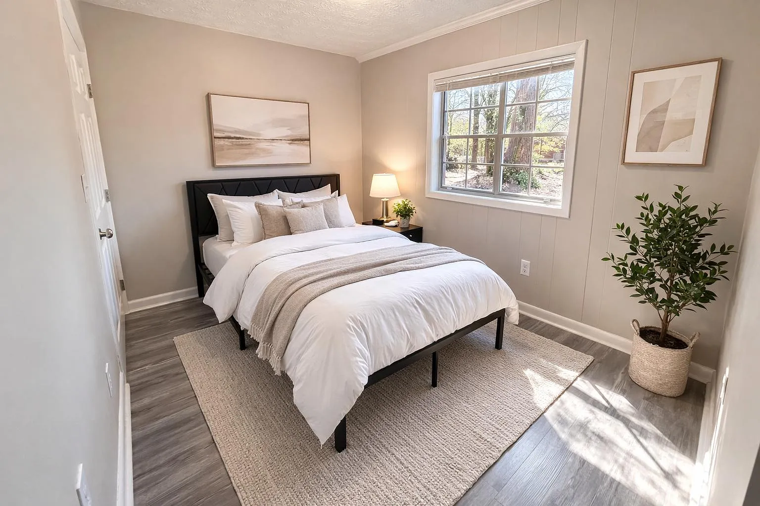 4 bed, 3.0 bath, 2100 sqft, $715 — Photo 1