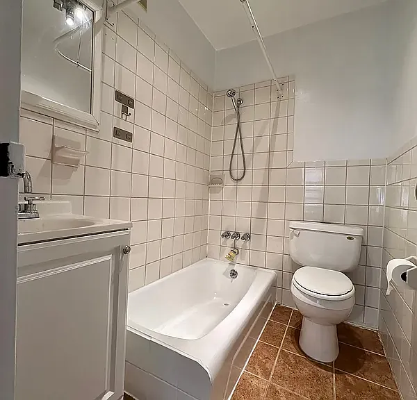 316 Lexington Ave #4E — Photo 3