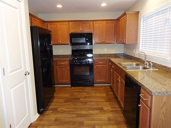 4th image of 8904 Arbor Glen Dr