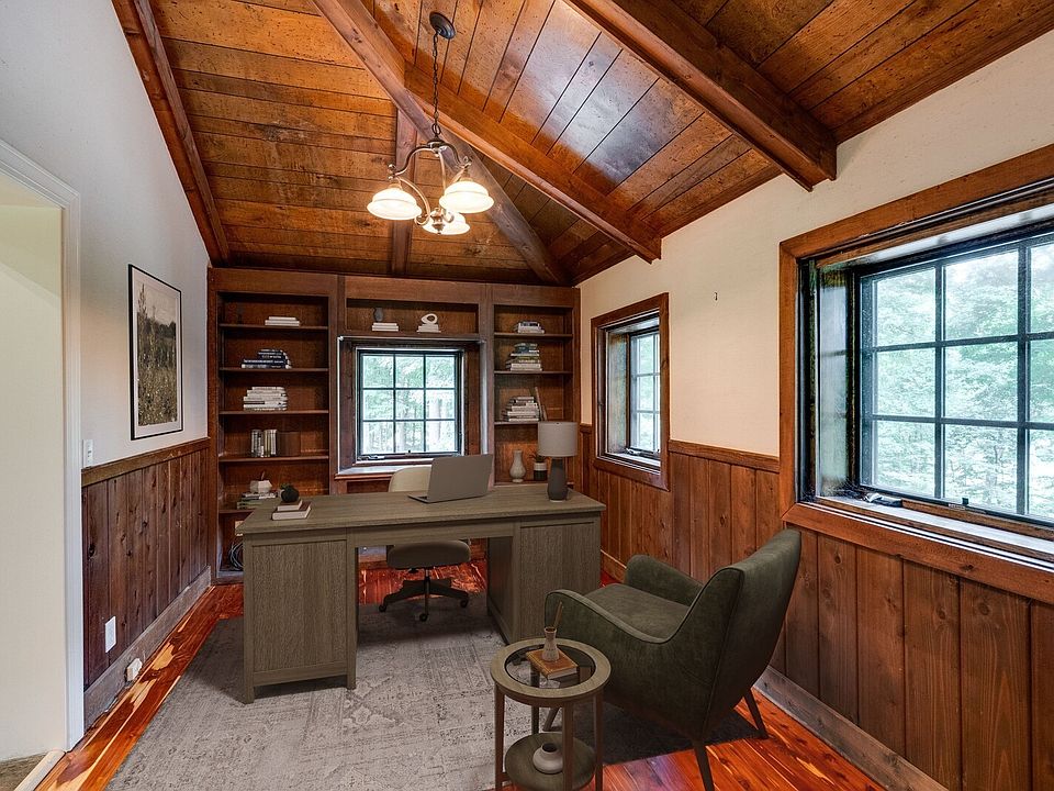 19th image of 711 Hill Rd