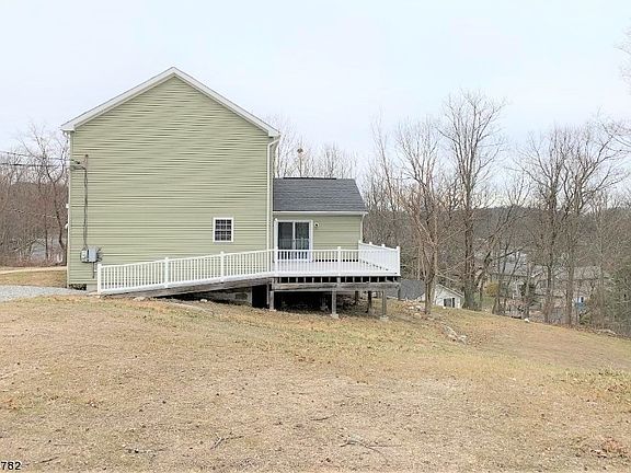4th image of 507 Old Homestead Dr