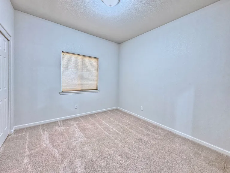 5643 Gold River Way — Photo 9