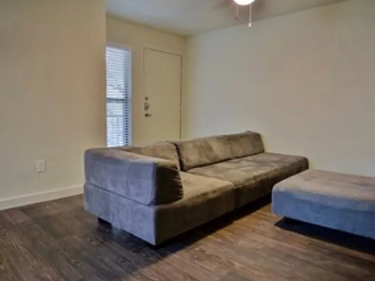 3412 Graustark St — Photo 5