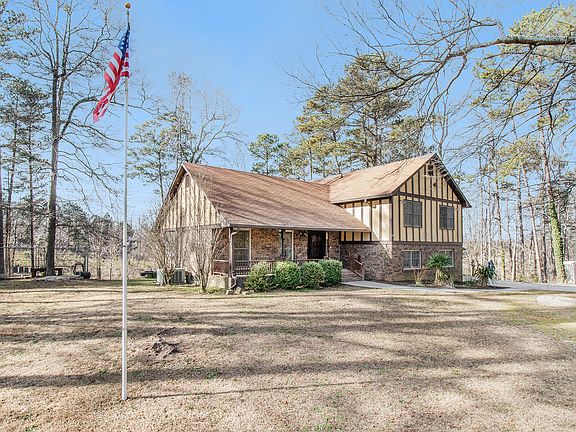 2nd image of 804 Oak Bridge Ln