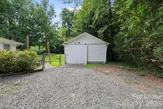 7 Meadowbrook Ave — Photo 27