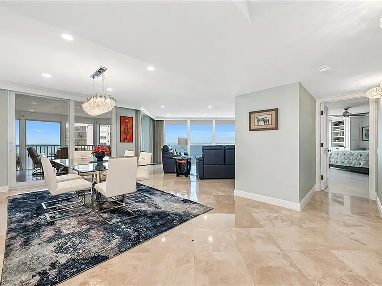 4401 Gulf Shore Blvd N #Penthouse 3 — Photo 10