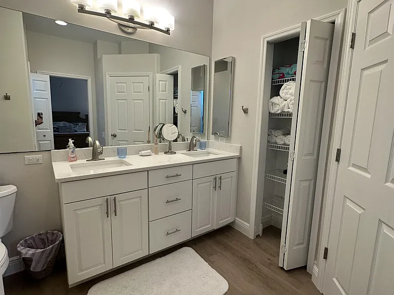 8837 E Bay Cir — Photo 11
