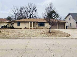 1206 Cheyenne Dr, Enid, OK 73703