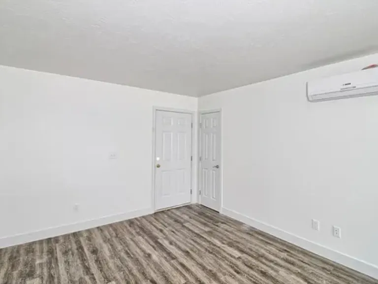 109 Anna Ct — Photo 7