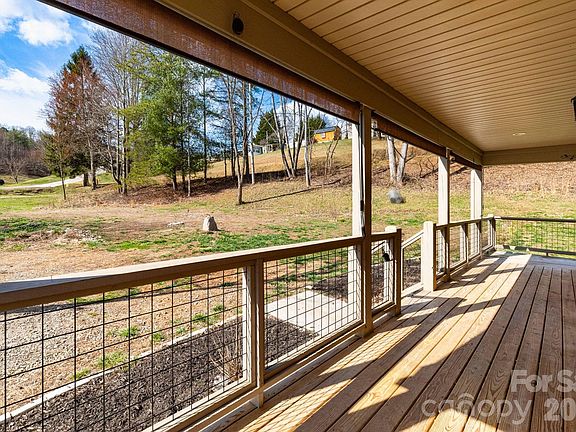 5th image of 7 Ruff Rd