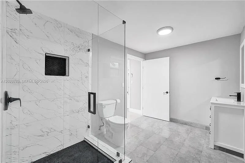 4 bed, 1328 sqft, $3,600 — Photo 3