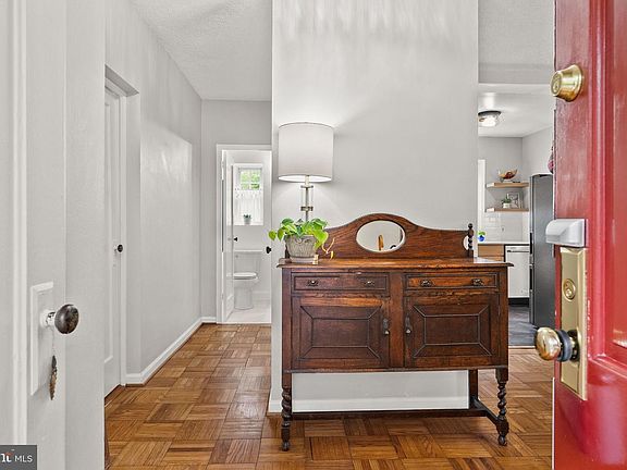 5th image of 3414 Gunston Rd