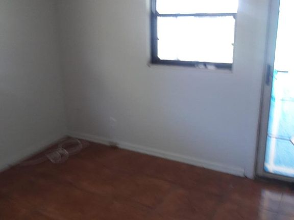 3rd image of 3135 Rosselle St #3135