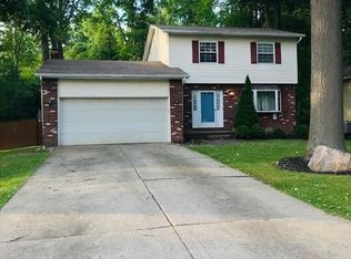 3969 Canterbury Dr, Brunswick, OH 44212
