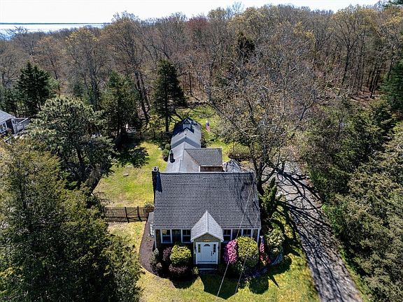 2nd image of 12 Noyes Ave