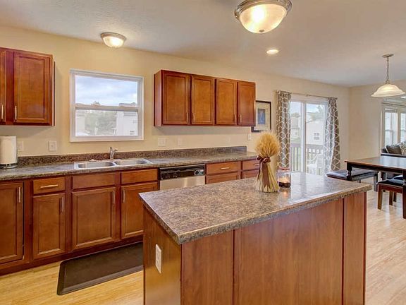 3rd image of 7811 Brightfield Ct