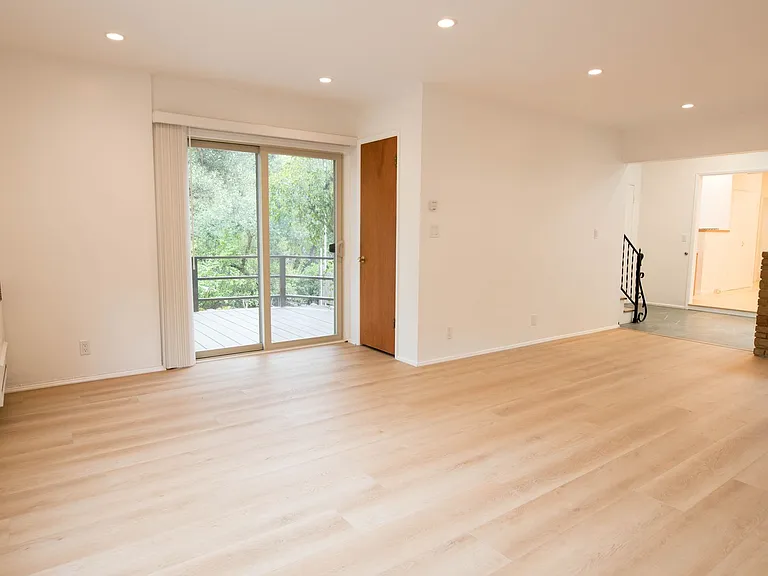 2604 Foothill Rd — Photo 21
