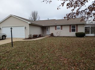 1005 Cyndy Ct, Champaign, IL 61822