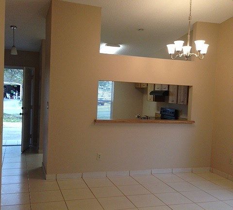 4th image of 8943 Valencia Gardens Dr