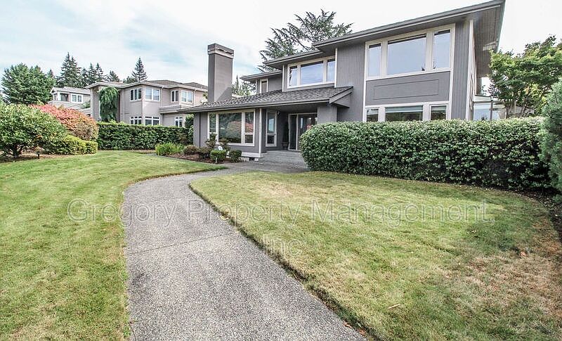 1st image of 9625 NE 27th St