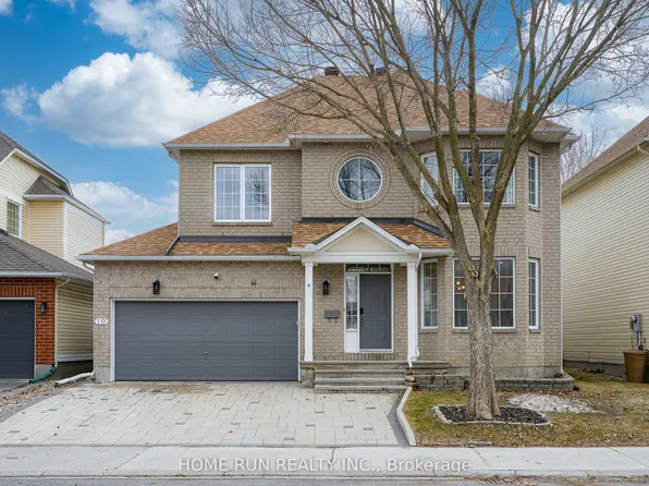 10 Pavona St, Ottawa, ON K2G 6T2