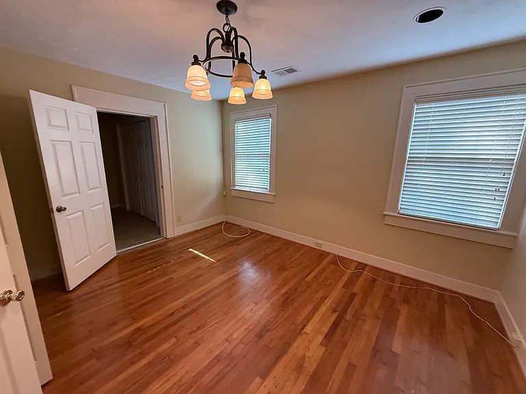 112 Cedar St — Photo 10
