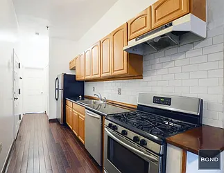 Rented by Bond New York