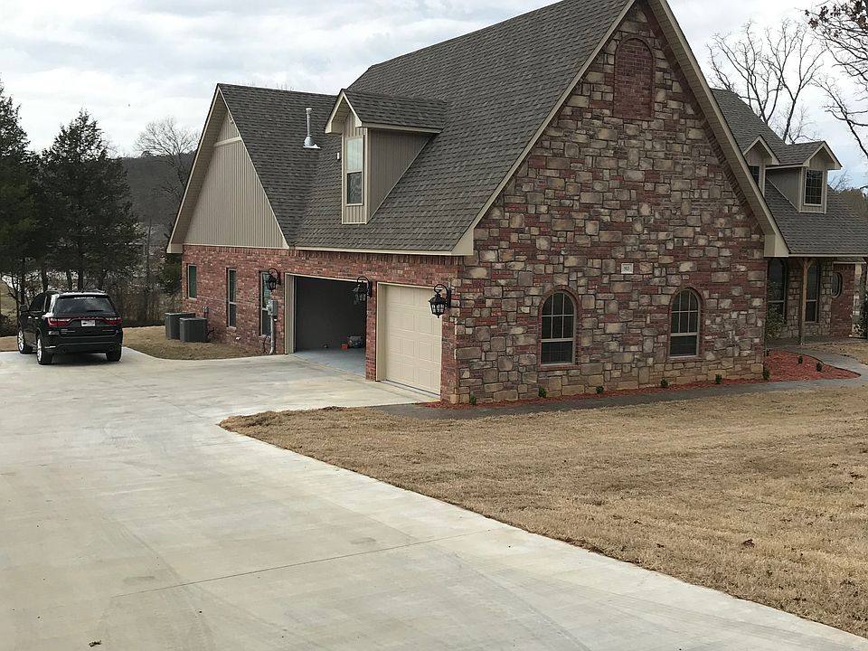 Driveway Entrance