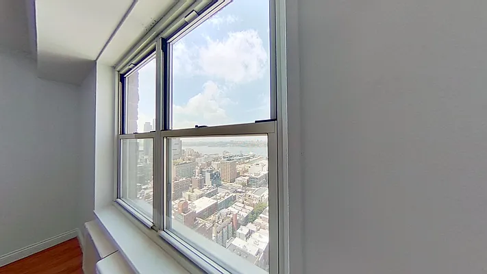 Rented by Batra Group Inc | media 12