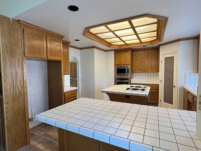 120 Heaton Ct — Photo 10