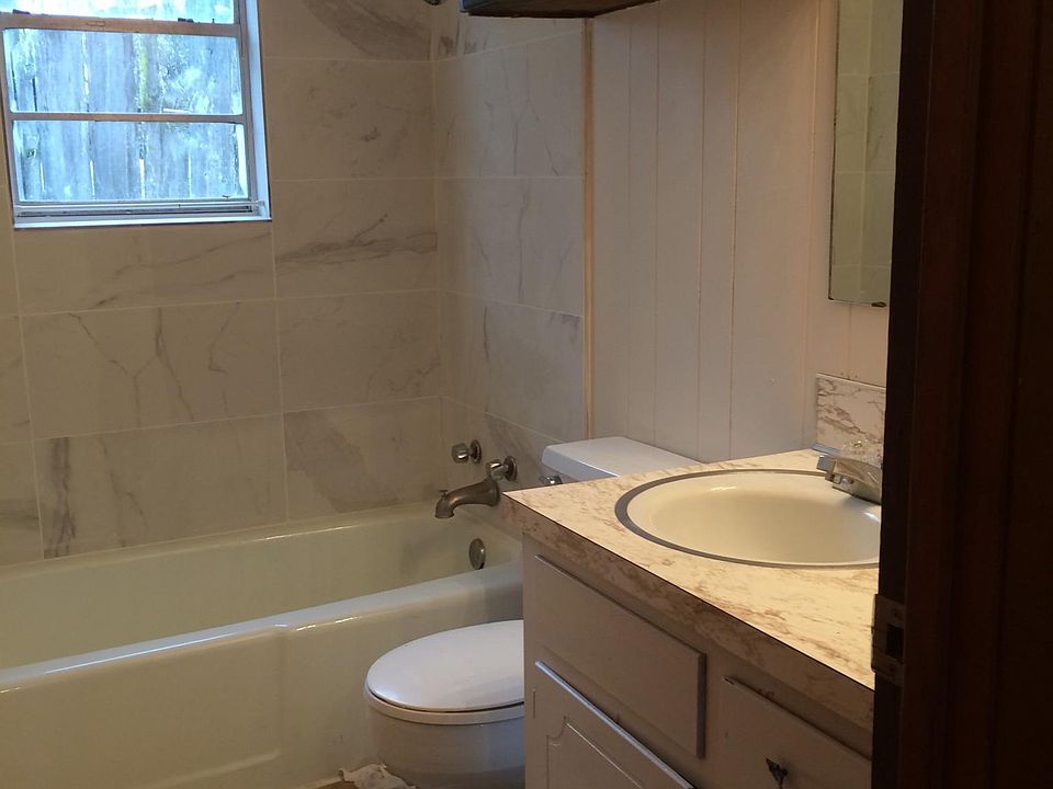 1st image of 8015 Bronco Ln