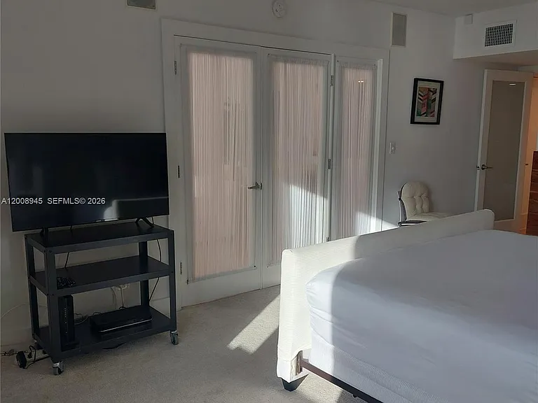 2301 Collins Ave #1125 — Photo 15