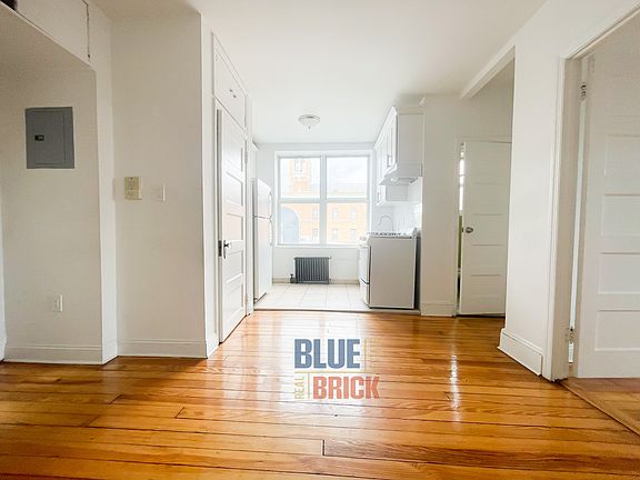 2nd image of 4407 30th Ave APT 3R