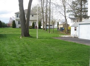 926 Raritan Rd, Clark, NJ 07066