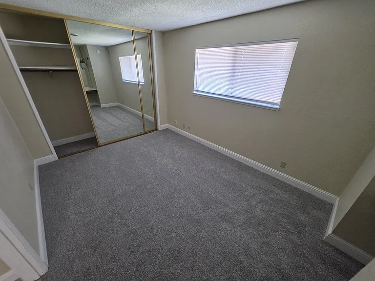 1144 Porter Ave — Photo 12