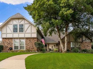 909 Regency Dr, Longview, TX 75604